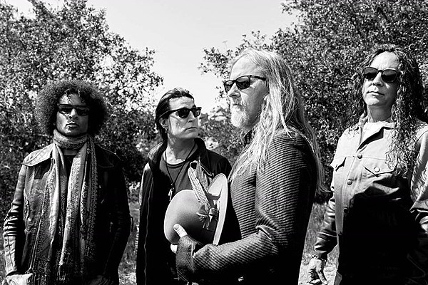 Alice in Chains Announce Secret Show, Hide Tickets Around Seattle