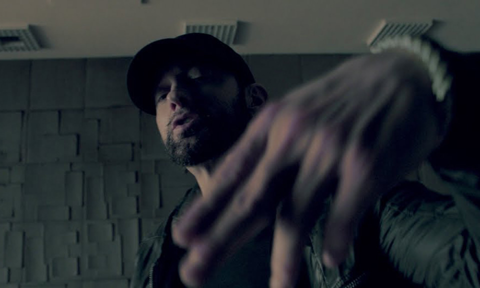 Eminem - Fall - music video