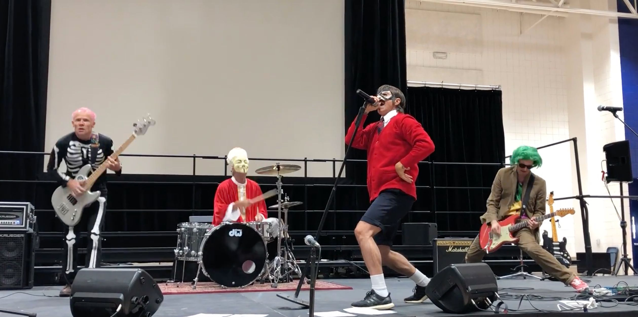 Red Hot Chili Peppers Surprise Students With Halloween Performance - Rolling Stone
